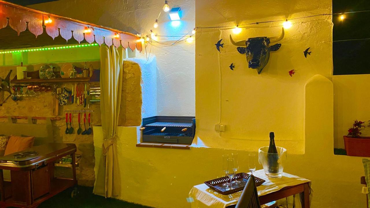 Apartamento Con Terraza,A 100M Playa Costilla Y Frente Al Castillo Rota Eksteriør bilde