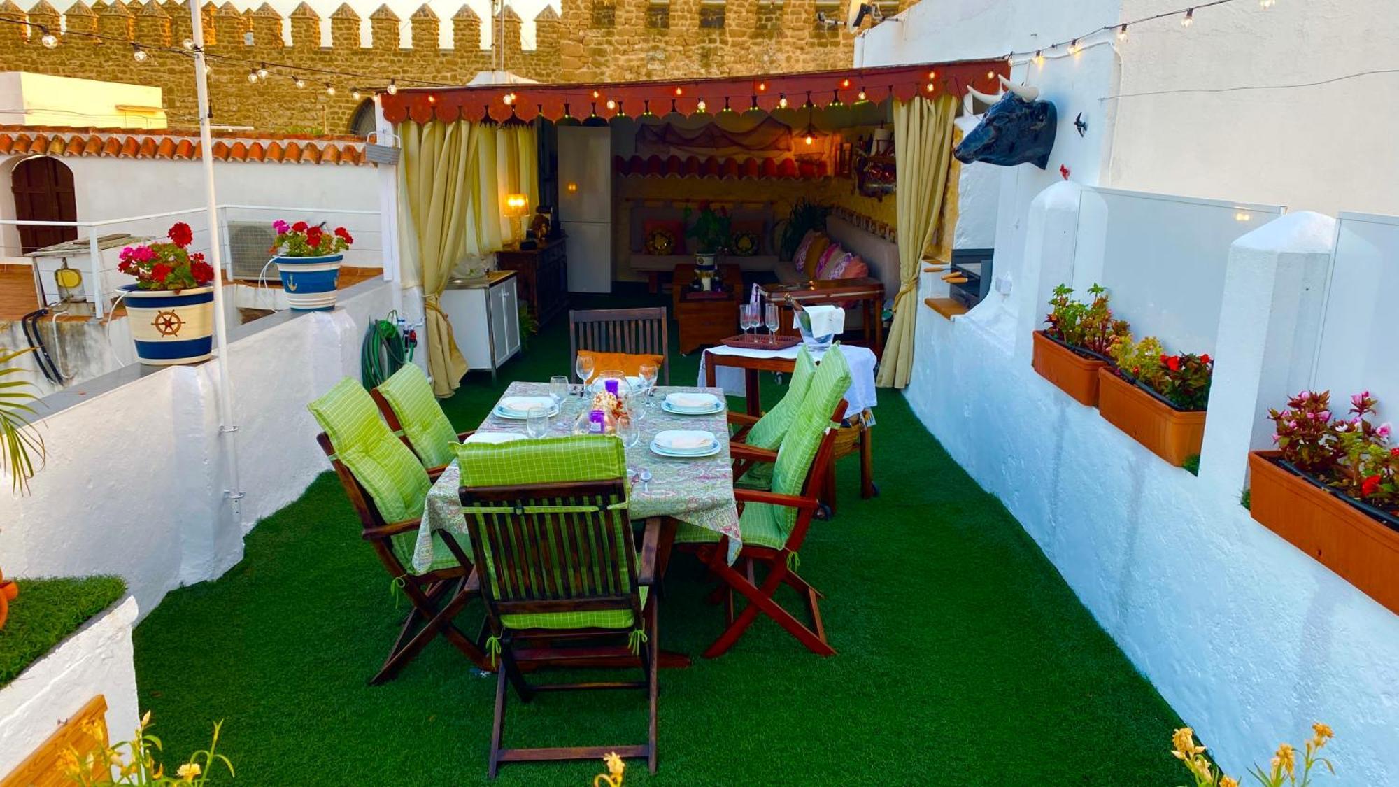 Apartamento Con Terraza,A 100M Playa Costilla Y Frente Al Castillo Rota Eksteriør bilde