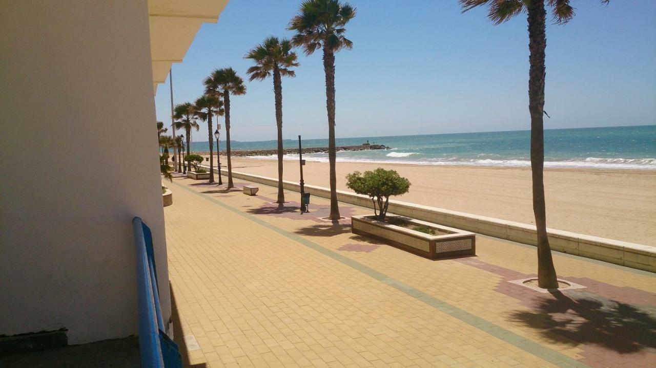 Apartamento Con Terraza,A 100M Playa Costilla Y Frente Al Castillo Rota Eksteriør bilde